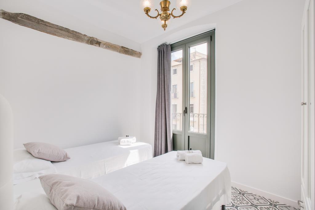 Апартаменты Flateli Rambla 5 3-2 Жирона Номер фото